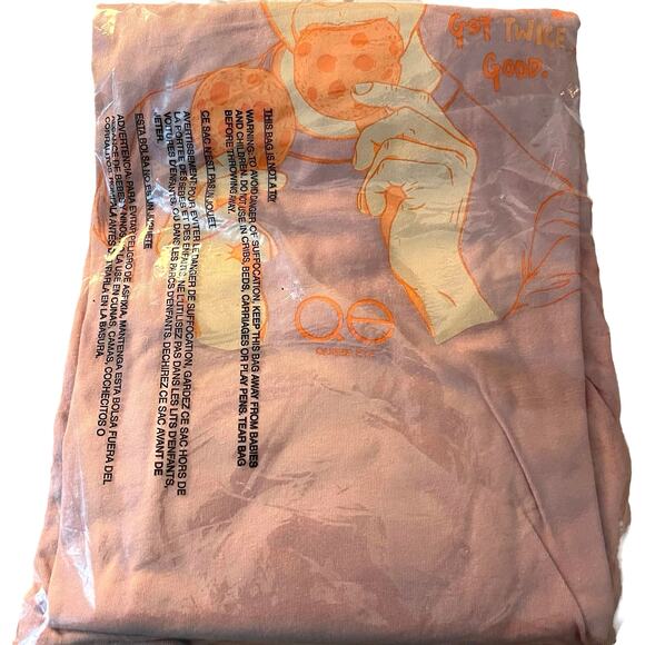 Queer Eye For the Straight Guy Twice As Good Pink Graphic T-Shirt Size L NWT - Picture 3 of 4